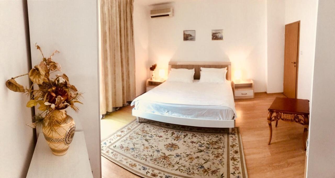 Oasis Suites Apartments And Studios Ravda Exterior foto