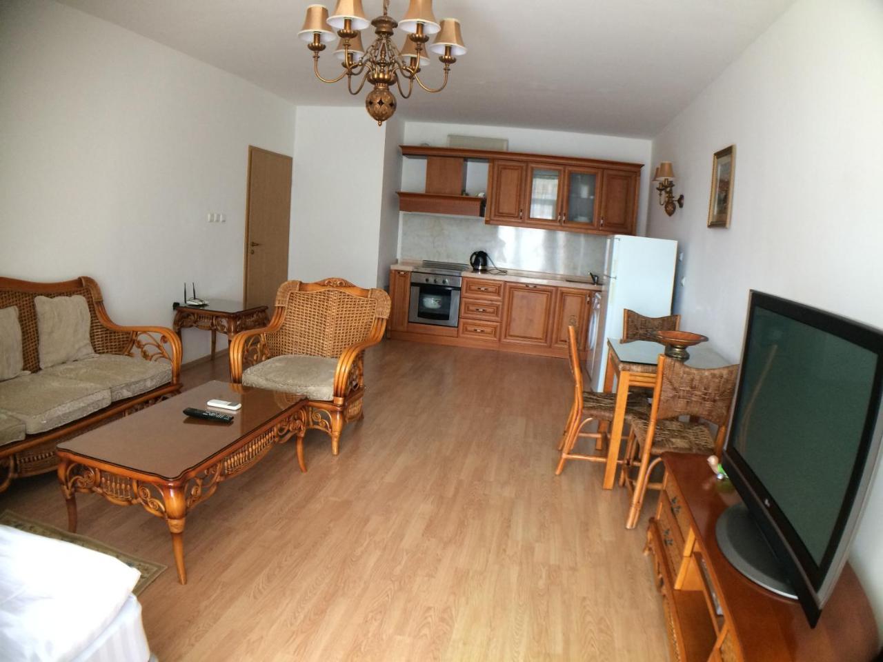 Oasis Suites Apartments And Studios Ravda Exterior foto